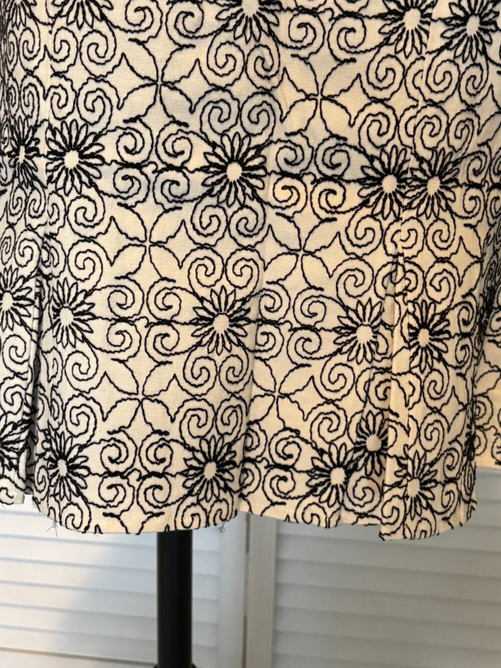 Nanette Lepore Embroidered Trumpet Skirt, Black & Ivory 8 - Picture 4 of 8